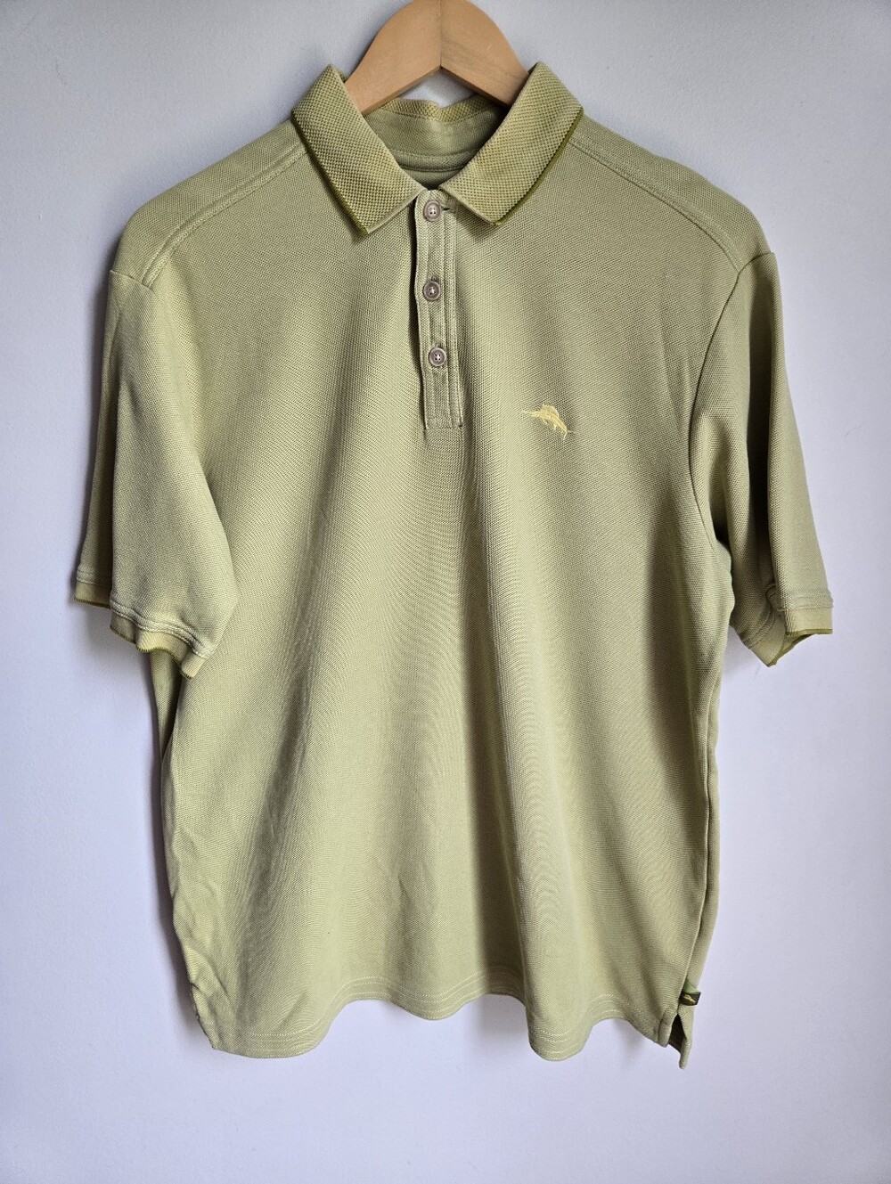 TOMMY BAHAMA Short-Sleeve Polo in Light Olive